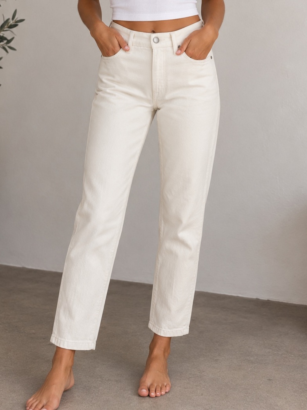 Good American Bone Ivory Classic Straight Leg Cropped Denim Jeans Size 0/25